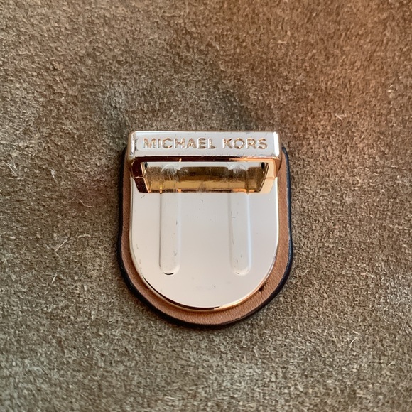 Michael Kors Romy suede messenger bag purse desert suede - Picture 7 of 10